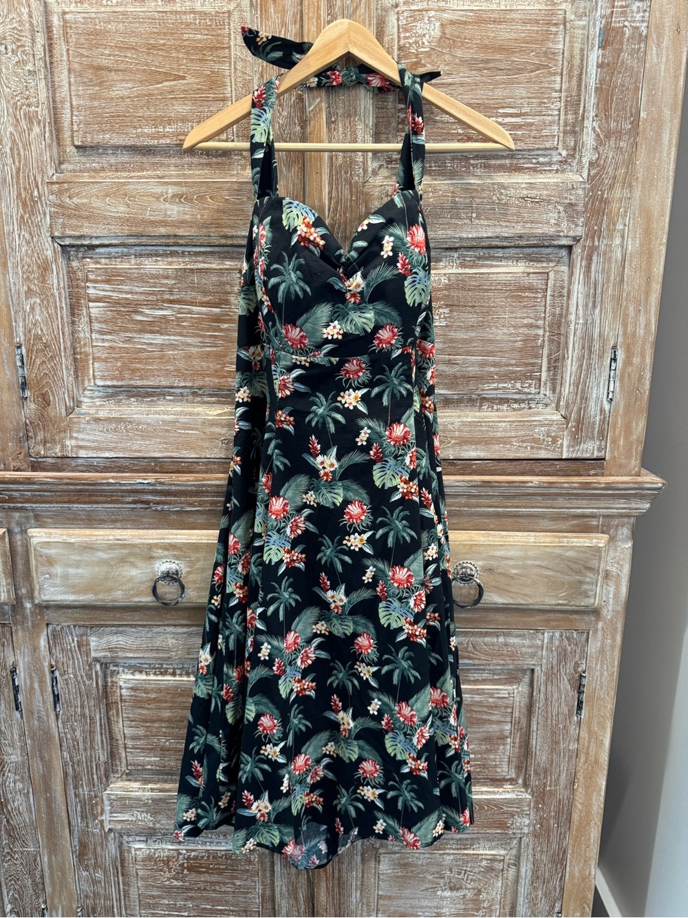 Heart Of Haute Nwt Black Cotton Tropical Hawaiian Halter Midi Dress Plus Size — image 6 of 8